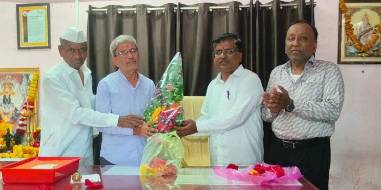 सावित्रीबाई बिहाणी नूतन प्राथमिक शाळेच्या मुख्याध्यापकपदी एकनाथ जाधव