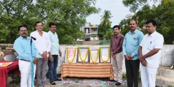 महात्मा फुले विद्यालयात लोकमान्य टिळक पुण्यतिथी,अण्णाभाऊ साठे जयंती साजरी