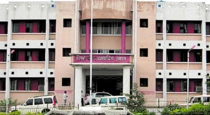 दिव्यांग प्रमाणपत्राची पडताळणी न केल्याने शिक्षक निलंबित