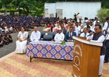 यशवंतराव चव्हाण सैनिक शाळेत स्वातंत्र्य दिन उत्साहात