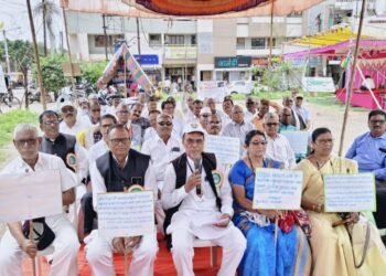 सेवानिवृत्त पोलिस अधिकारी, पोलीस अंमलदाराचे आंदोलन