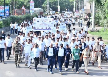 पाणी व माती संवर्धनासाठी चालले परभणीकर