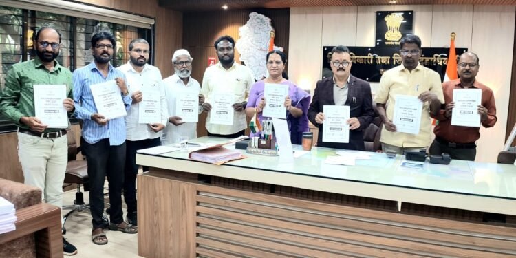परभणी जिल्ह्यात विशेष सखोल मतदार यादी पुनरिक्षणांतर्गत प्रारूप मतदार यादी प्रसिद्ध