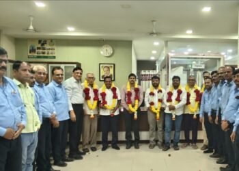 तहसीलदार डॉ.मगर यांचा बुलढाणा अर्बनतर्फे सत्कार