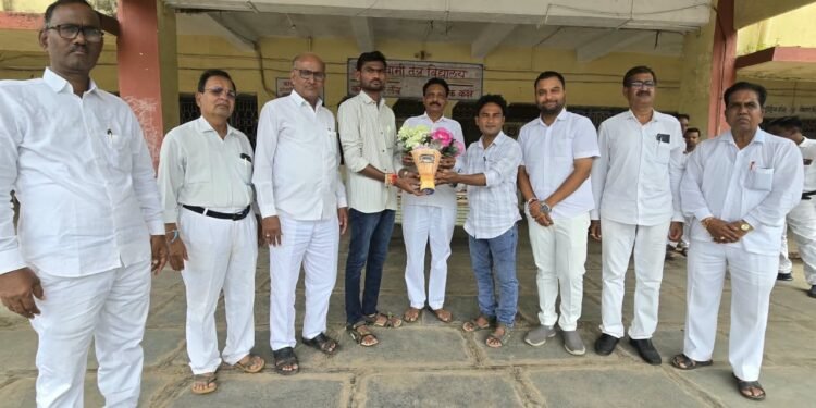 आप्पास्वामी ज्यु. कॉलेजच्या दोन विद्यार्थ्यांची जि.प. शिक्षक पदी निवड