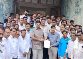 सेलू तालुक्यात कोरडा दुष्काळ जाहीर करा