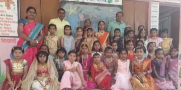 वालूर जिल्हा परिषद शाळेत दहीहंडी