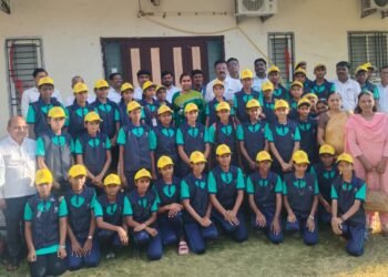 सेलू तालुक्यातील ४५ विद्यार्थी इस्रो अभ्यास दौऱ्यावर